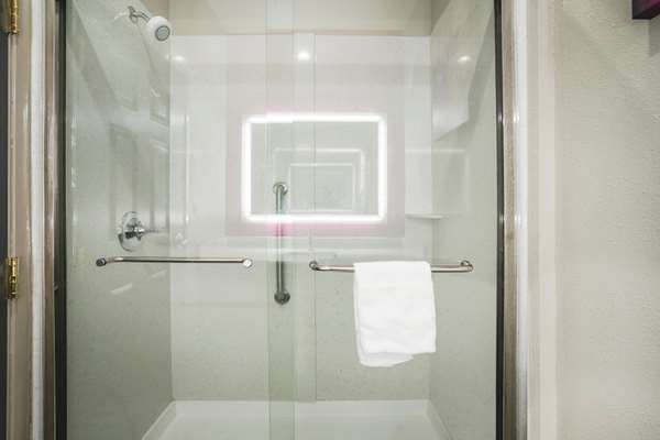 Suite - La Quinta Inn & Suites Hixson