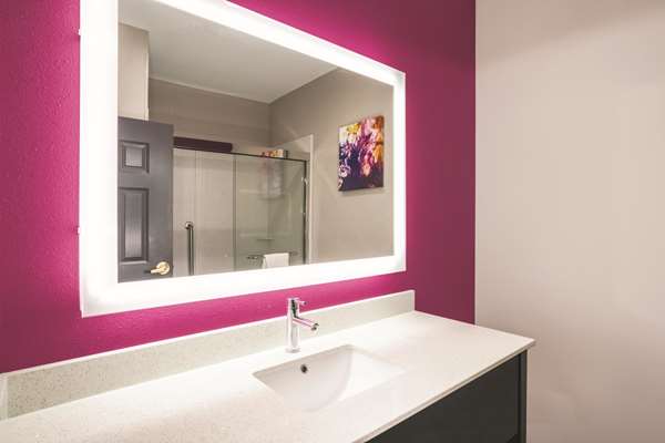  - La Quinta Inn & Suites Hixson