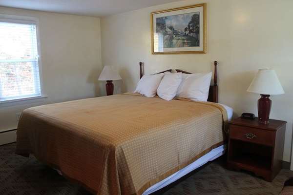  - Knights Inn Centerville