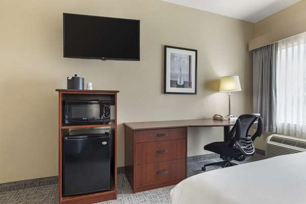  - Best Western Franklin Town Center Hotel & Suites