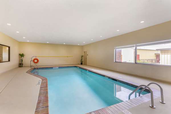 Pool - Best Western Franklin Town Center Hotel & Suites