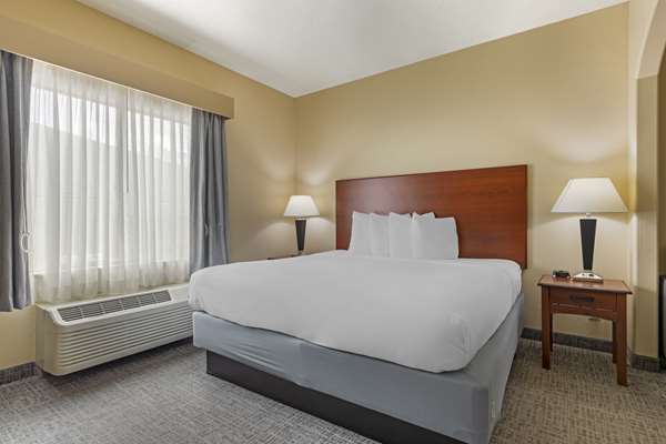Suite - Best Western Franklin Town Center Hotel & Suites