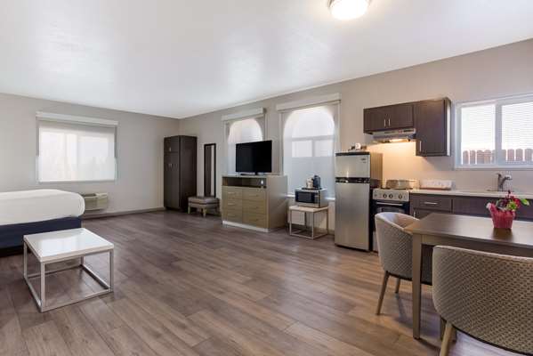 Suite - Best Western Grants Inn - I-40, Exit 85