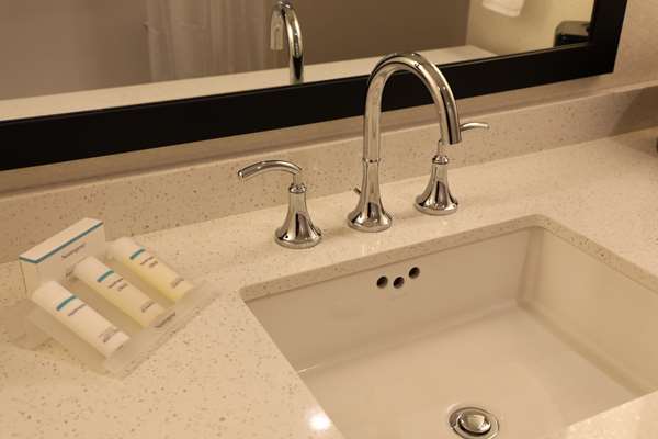  - Hilton Garden Inn Airport Austin