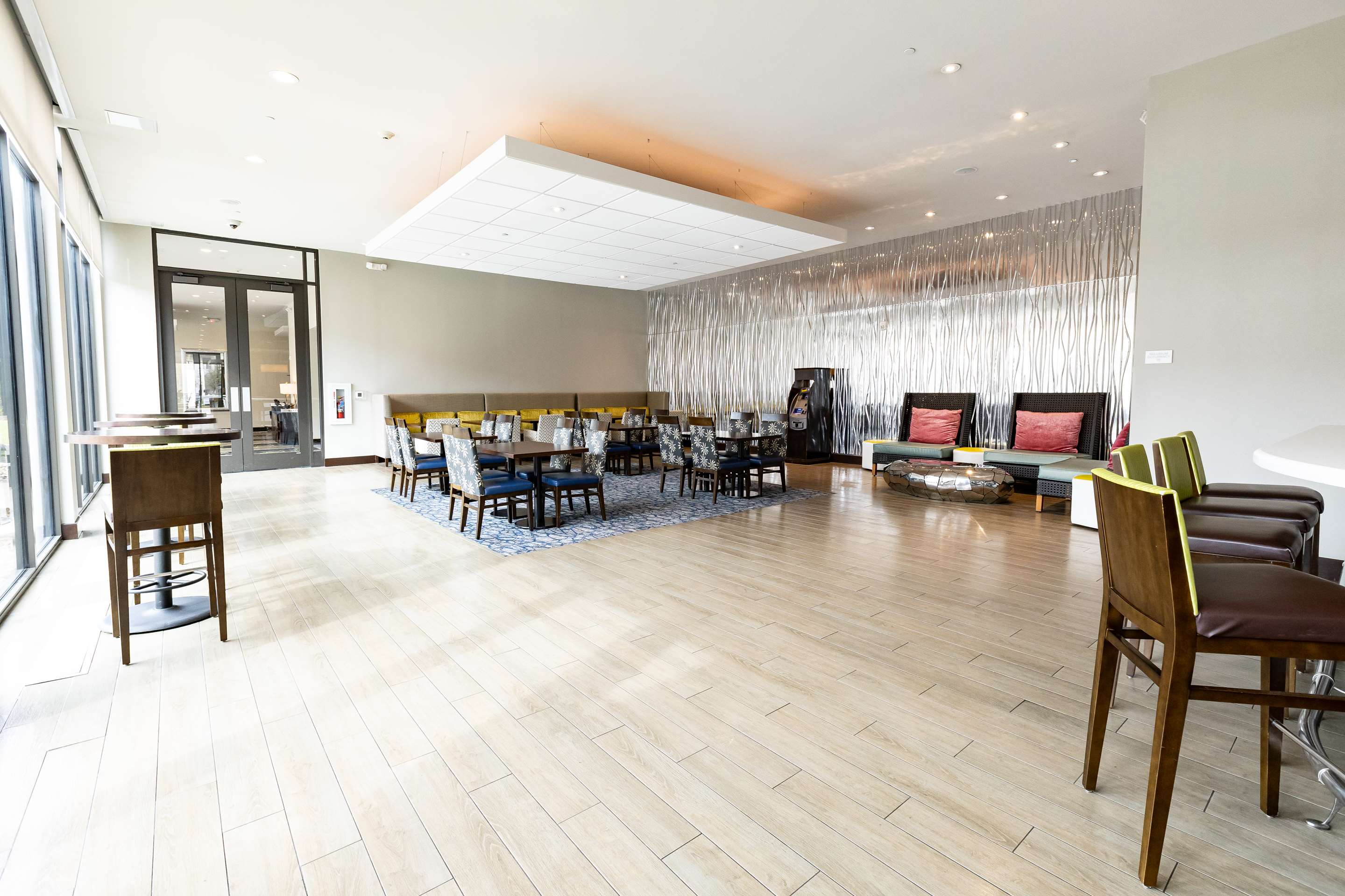 Restaurant | Hilton Garden Inn Austin Airport