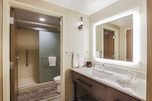  - Homewood Suites by Hilton Upper Downtown Charleston - I-26, Exit 221B
