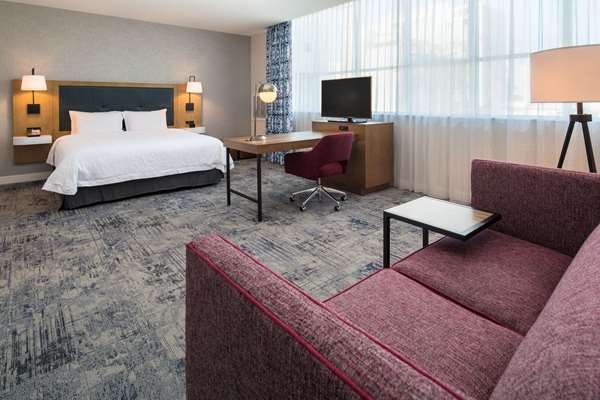  - Hampton Inn & Suites Pearl District Portland - I-405, Exit 2B