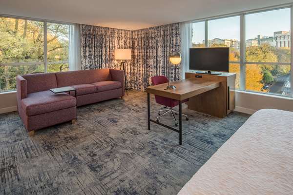  - Hampton Inn & Suites Pearl District Portland - I-405, Exit 2B