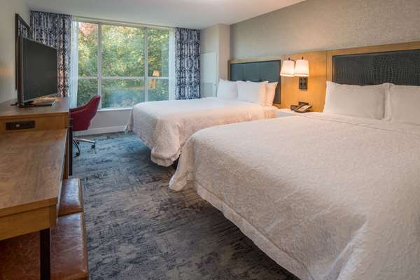  - Hampton Inn & Suites Pearl District Portland - I-405, Exit 2B
