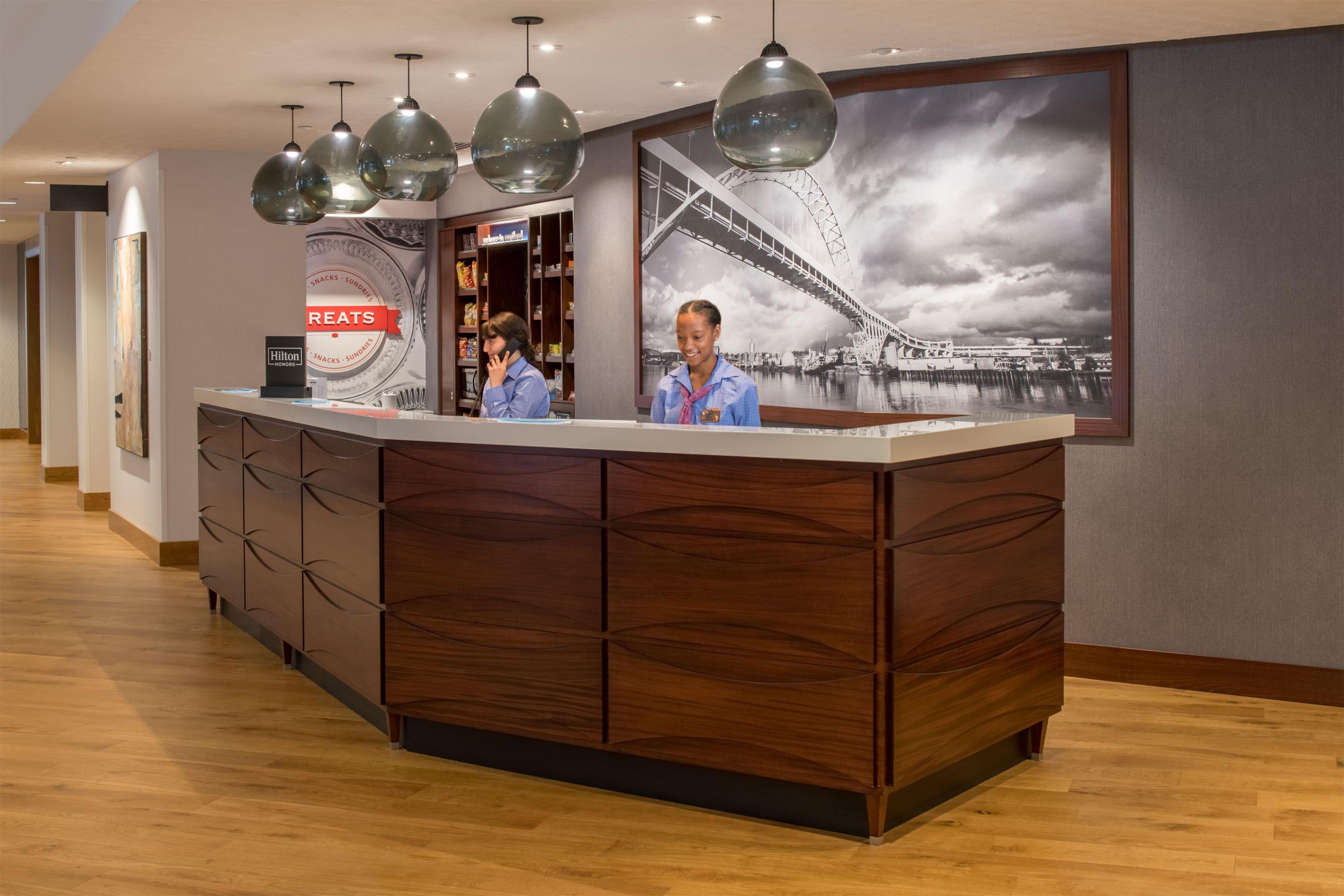 Reception | Hampton Inn & Suites Portland-Pearl District