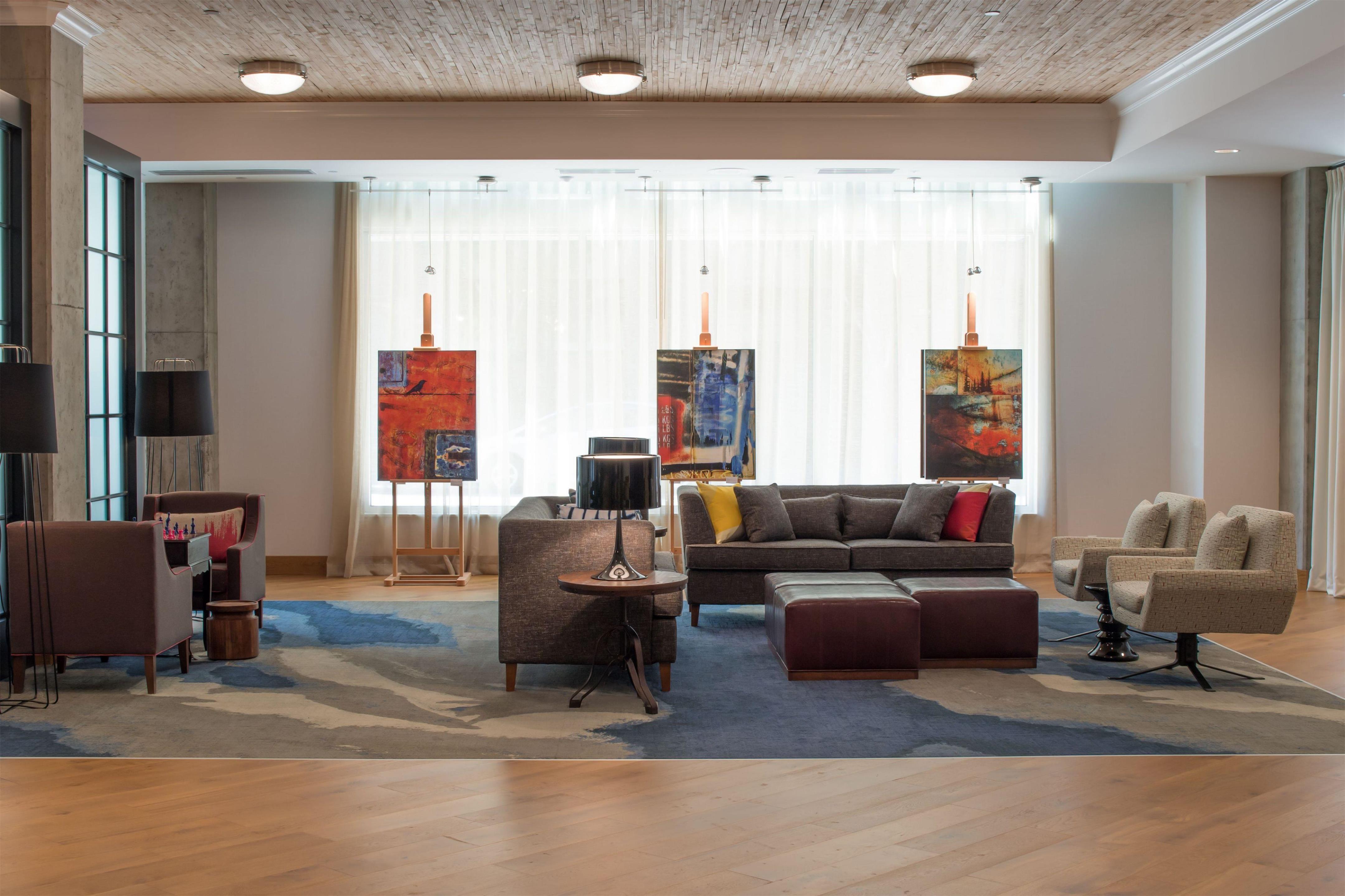 Lobby | Hampton Inn & Suites Portland-Pearl District