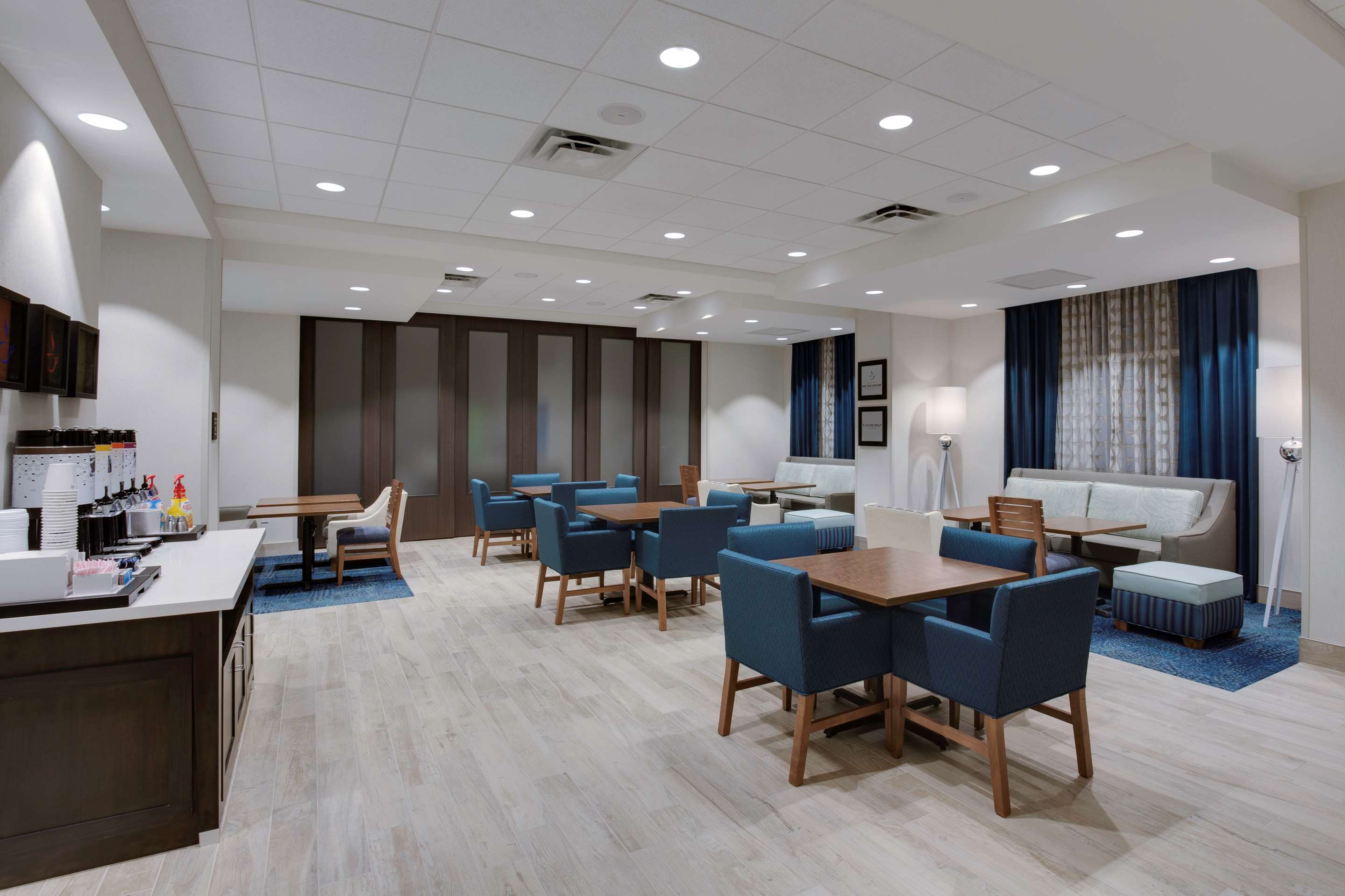 Lobby | Hampton Inn Fort Lauderdale Pompano Beach