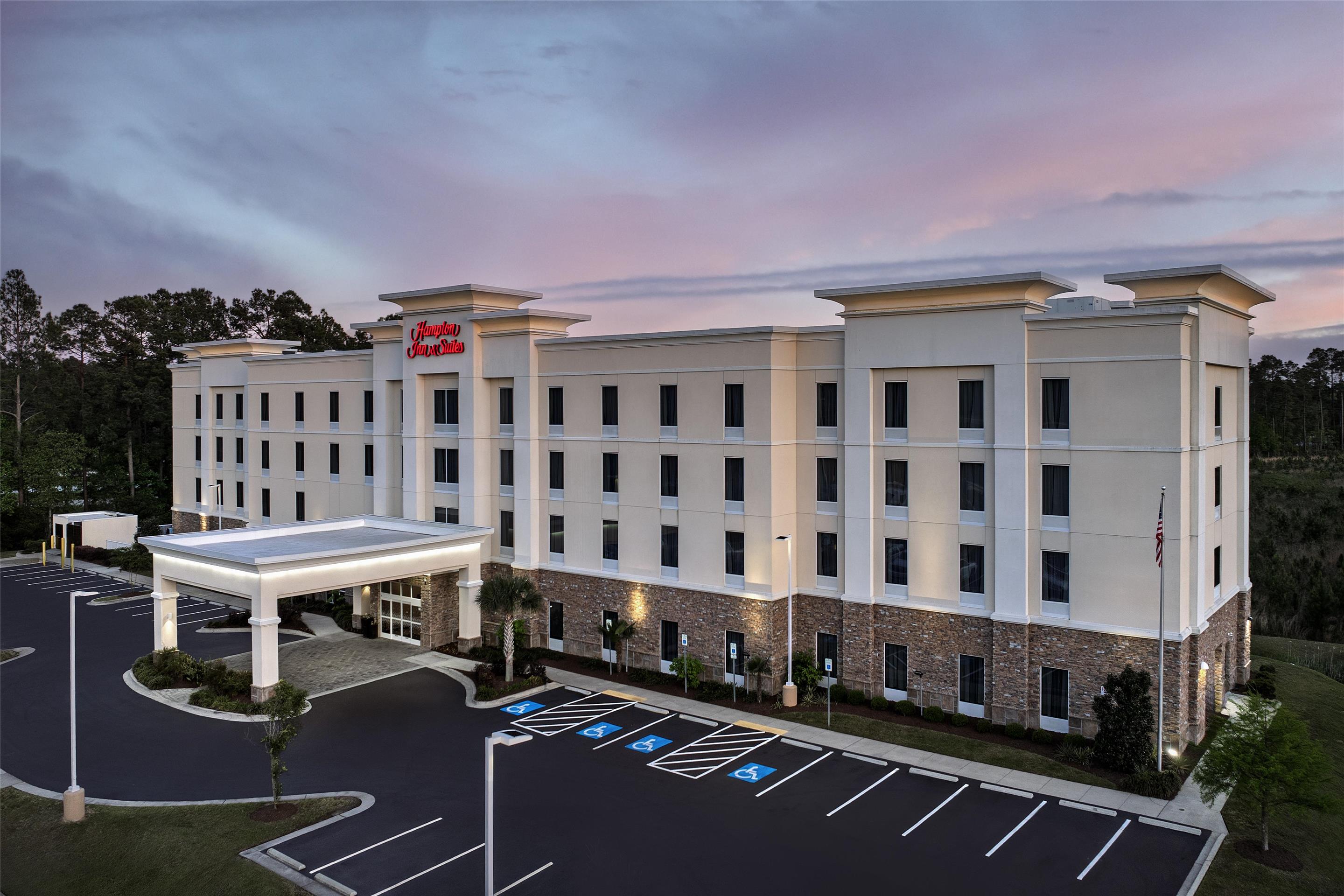 Exterior | Hampton Inn & Suites Walterboro