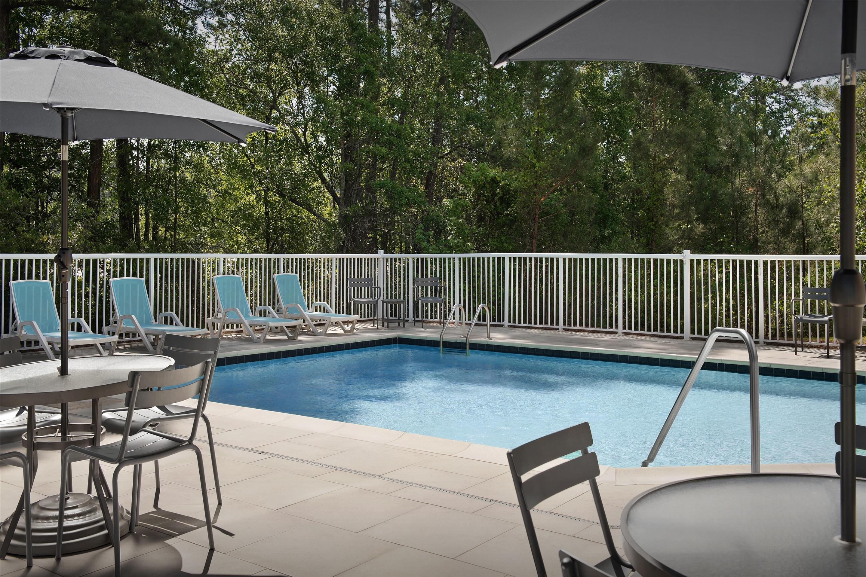 Pool | Hampton Inn & Suites Walterboro
