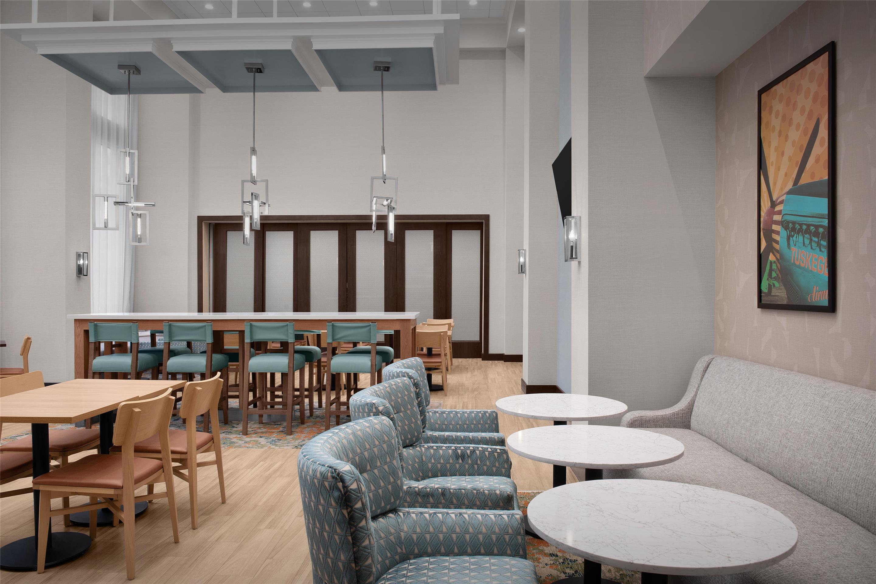 Breakfast Area | Hampton Inn & Suites Walterboro