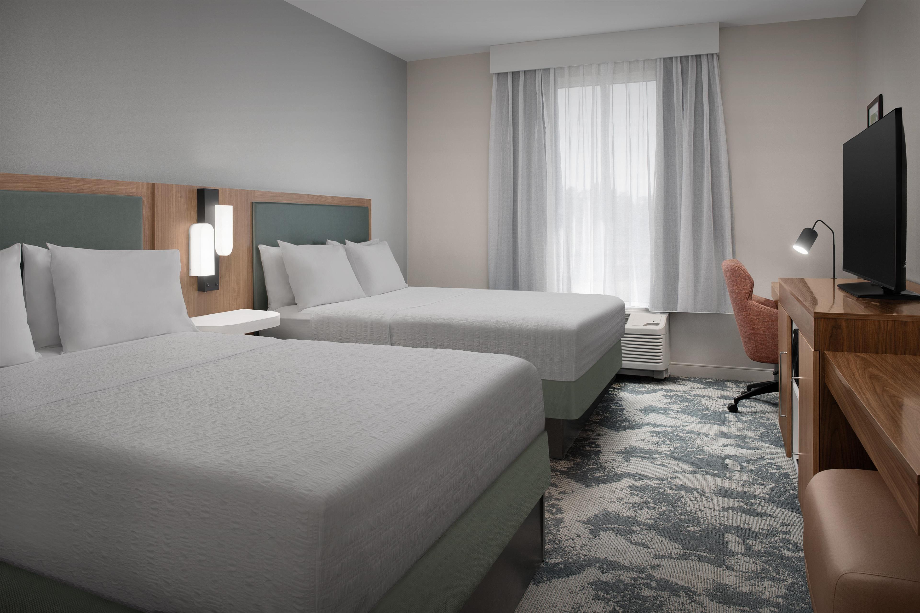 Hampton Inn & Suites by Hilton Walterboro Room Type - 2 QNS MICROWV FRIDGE NS