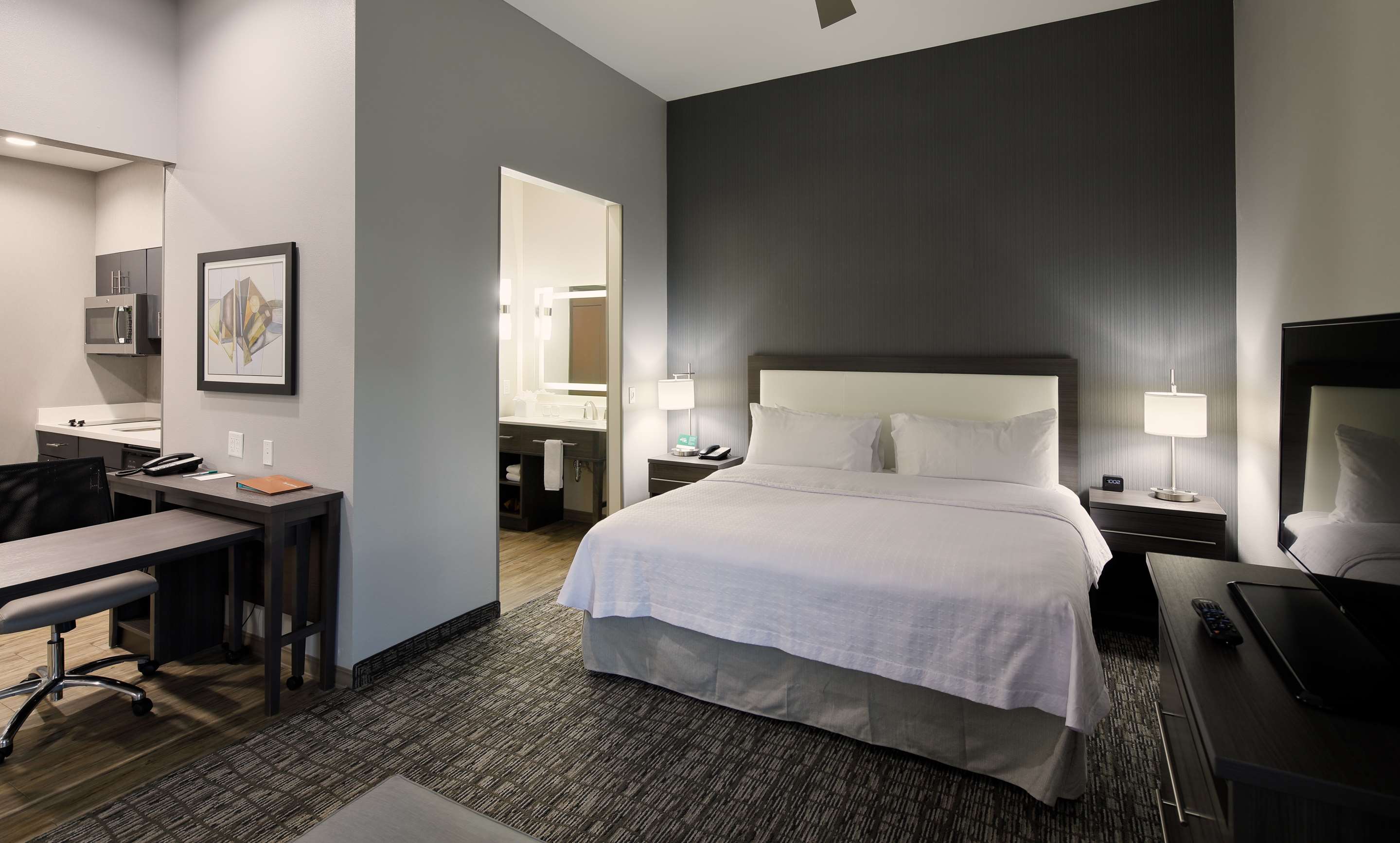 Guest room