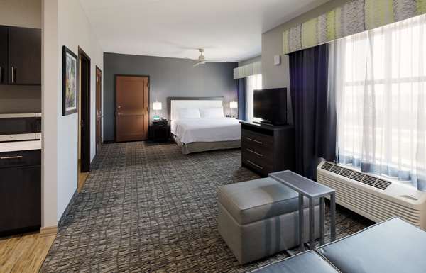 Homewood Suites by Hilton Topeka 7