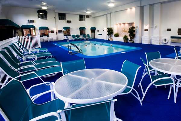 Pool - Baymont Inn & Suites Mt Rushmore Keystone