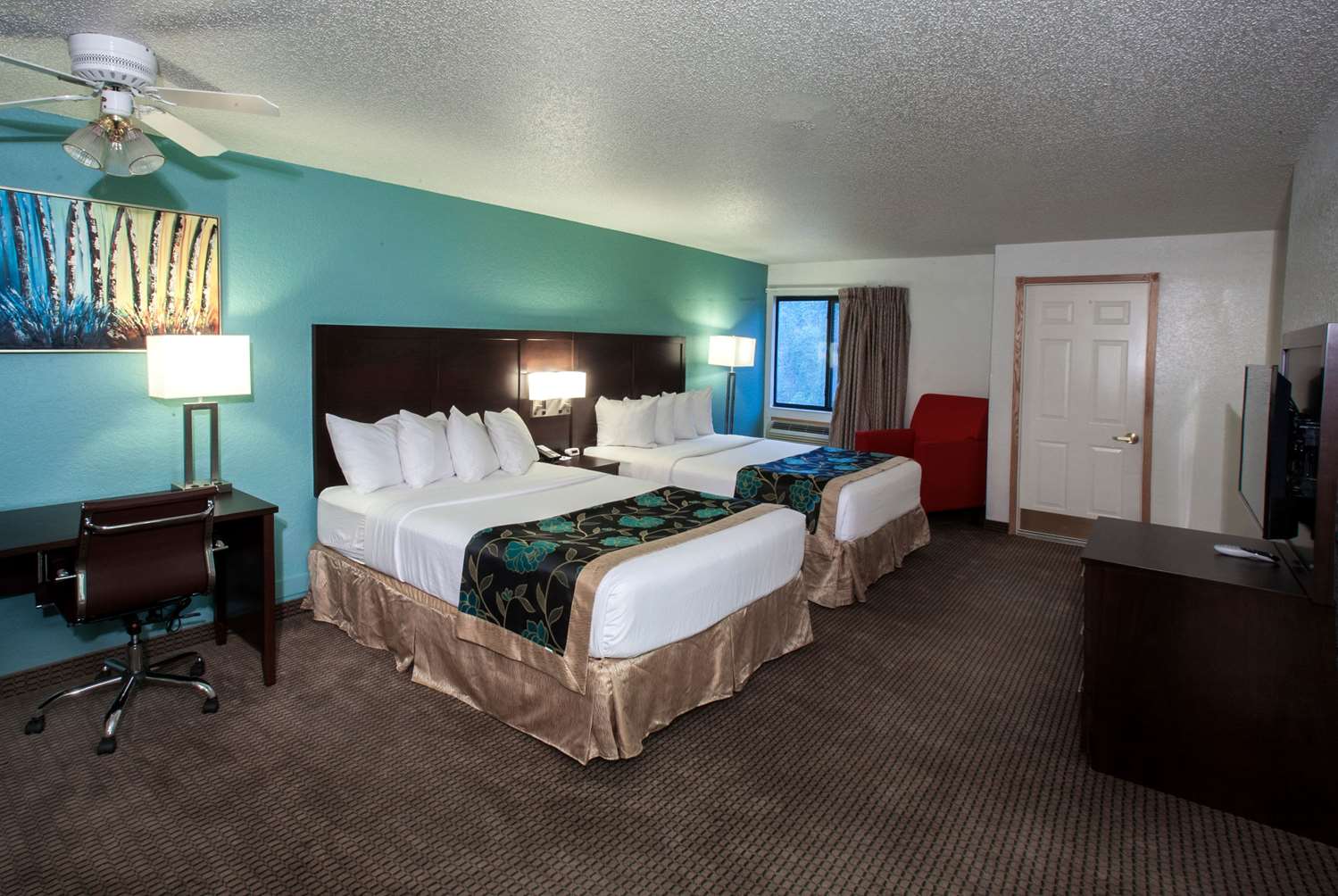 Baymont Inn & Suites Mt Rushmore Keystone, SD See Discounts
