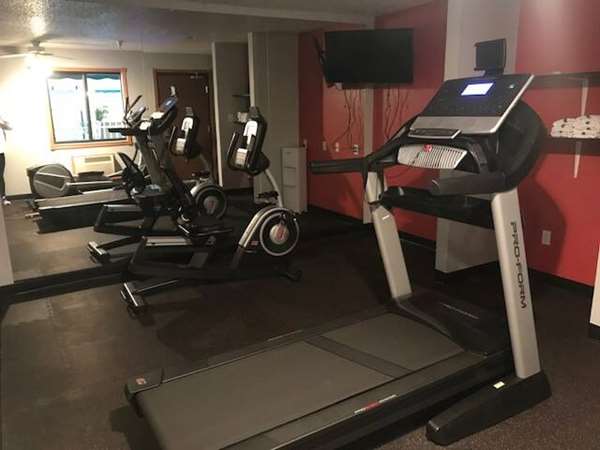 Fitness/ Exercise Room - Ramada Hotel Mt Rushmore Keystone