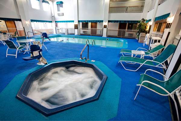 Pool - Ramada Hotel Mt Rushmore Keystone