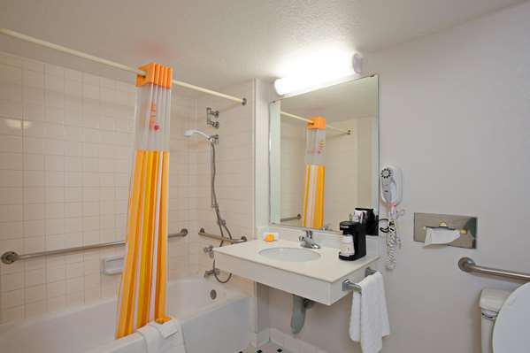  - Super 8 Motel San Bernardino