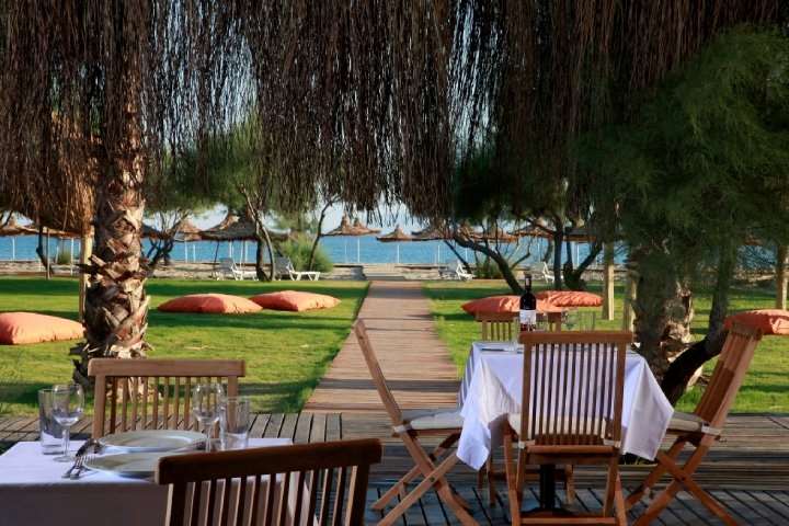 Aytas Hotel