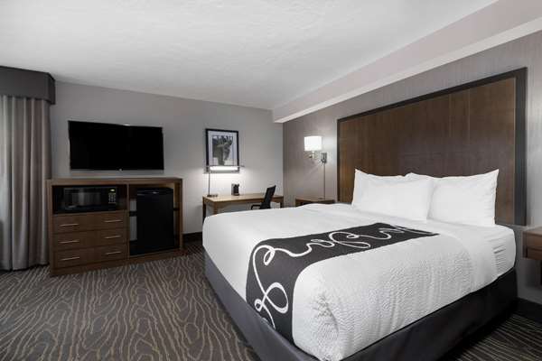  - La Quinta Inn & Suites Airport Anchorage