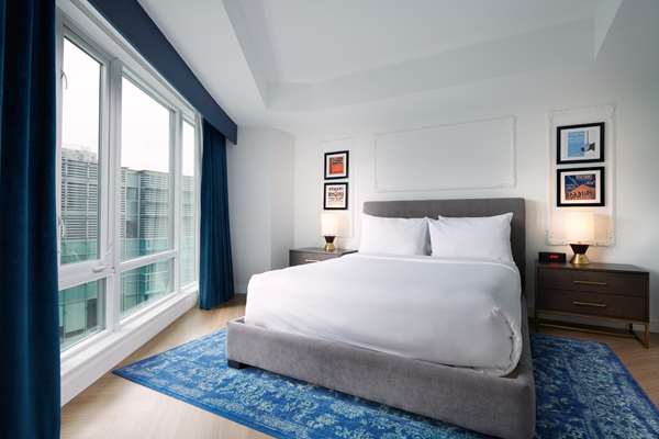 Suite - Pantages Hotel Downtown Toronto