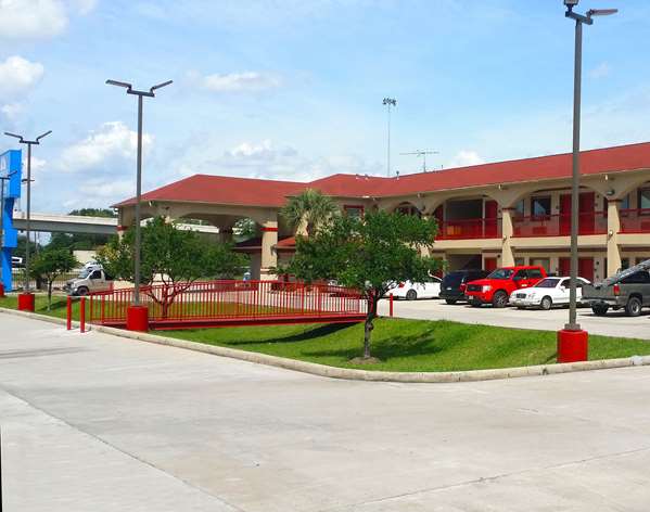 Exterior view - Americas Best Value Inn Northside Houston - I-69, Exits 137 & 137B