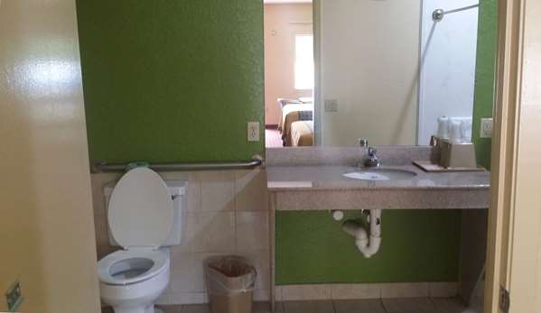  - Americas Best Value Inn Northside Houston - I-69, Exits 137 & 137B