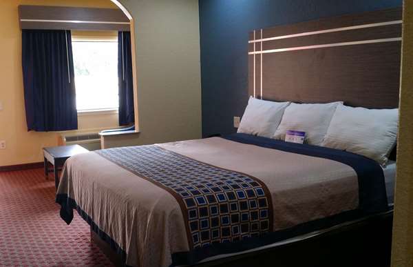  - Americas Best Value Inn Northside Houston - I-69, Exits 137 & 137B