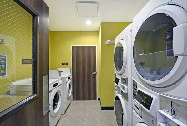  - Home2 Suites by Hilton DeSoto - I-35, Exit 416