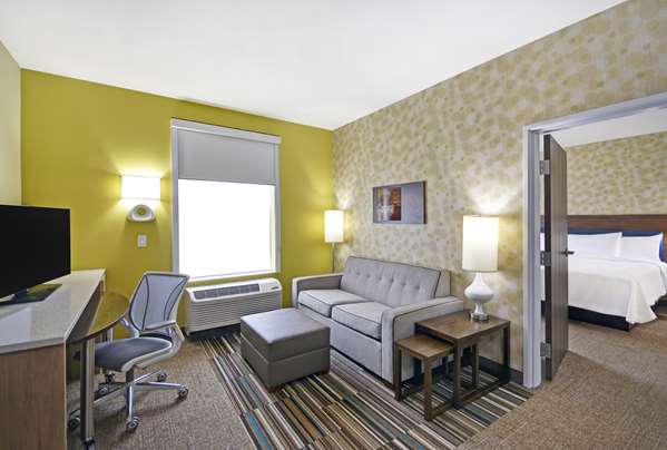  - Home2 Suites by Hilton DeSoto - I-35, Exit 416