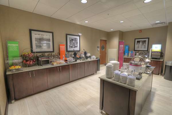 Restaurant - Hampton Inn Historic Nature Trail Gatlinburg