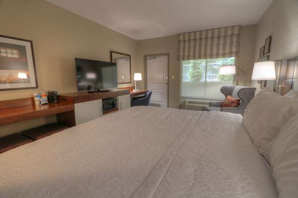  - Hampton Inn Historic Nature Trail Gatlinburg