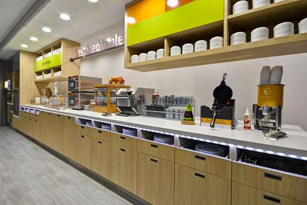 Restaurant - Home2 Suites by Hilton Jackson