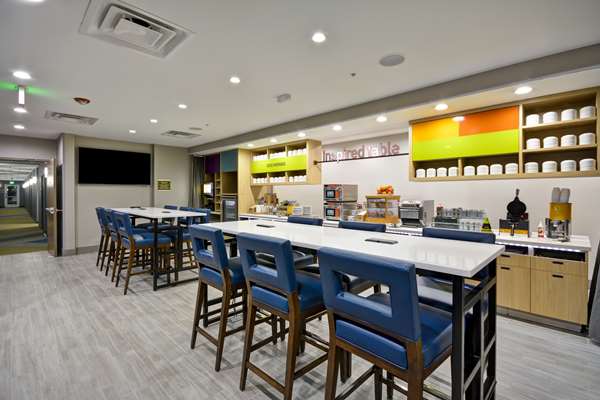 Restaurant - Home2 Suites by Hilton Jackson