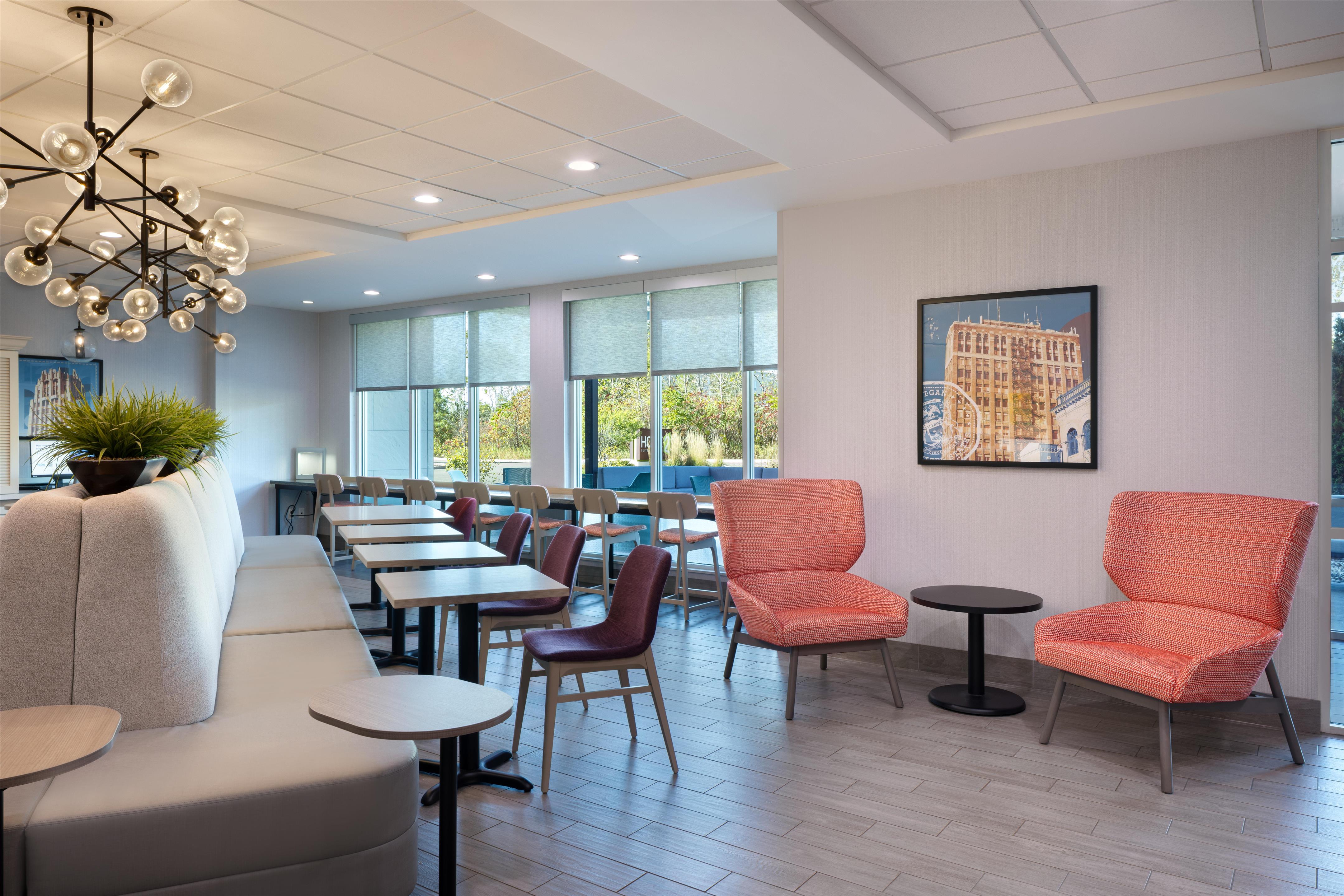 Lobby | Home2 Suites by Hilton Jackson MI
