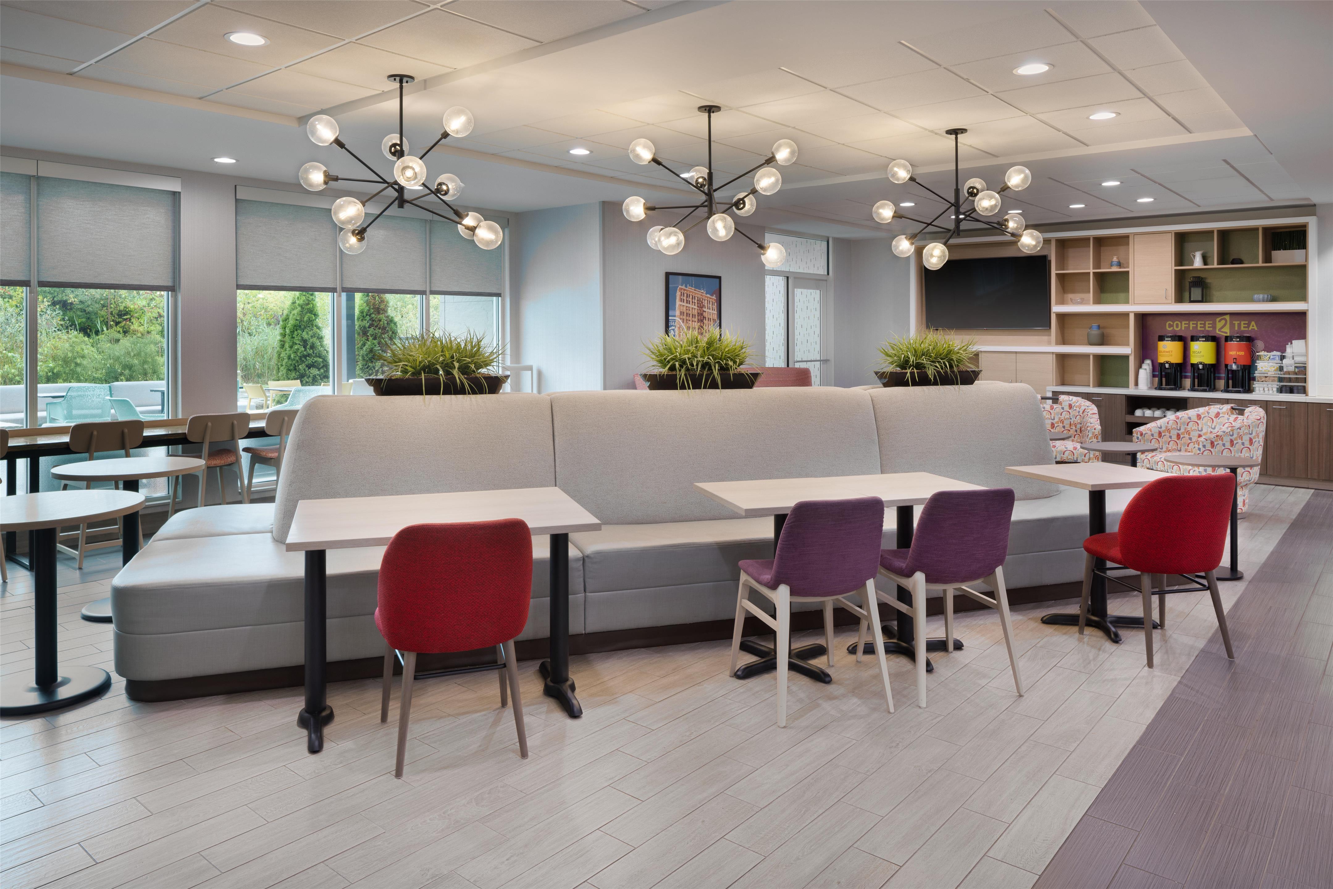 Lobby | Home2 Suites by Hilton Jackson MI