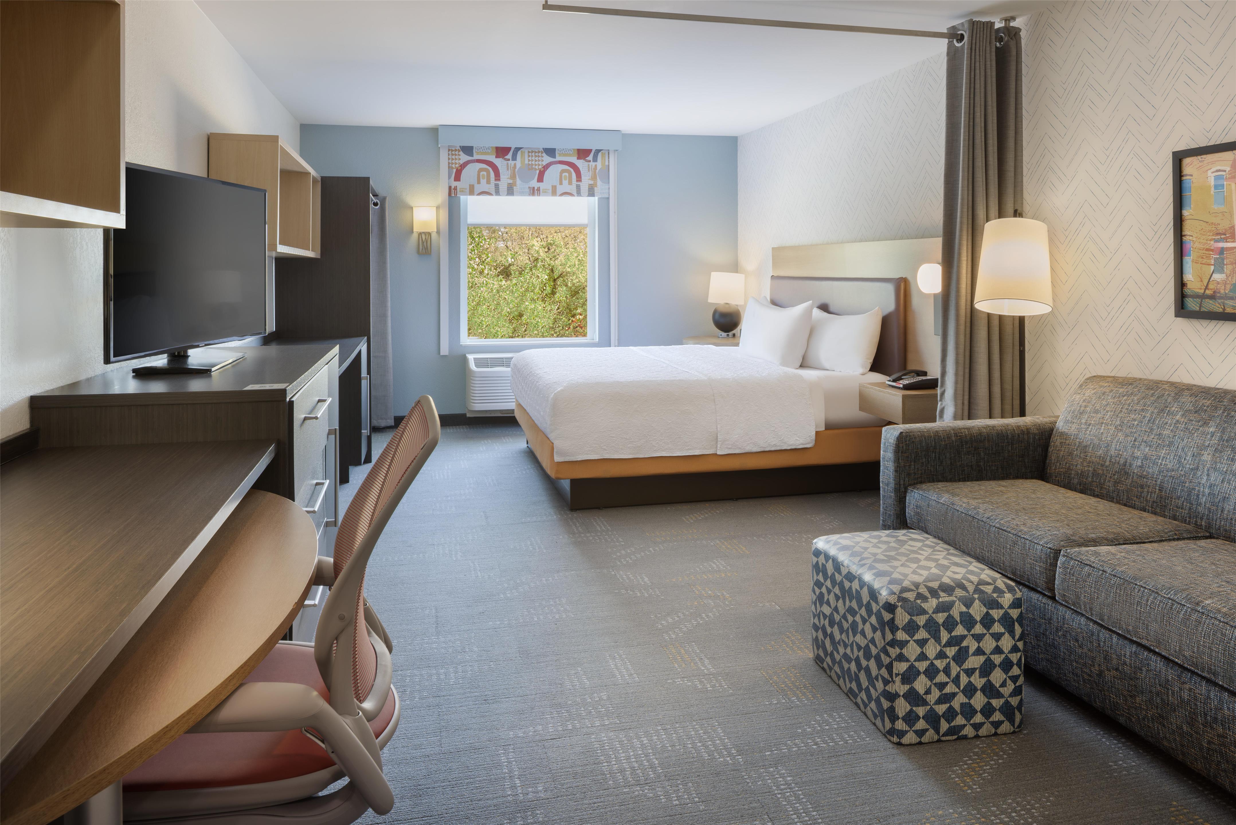 Guest room