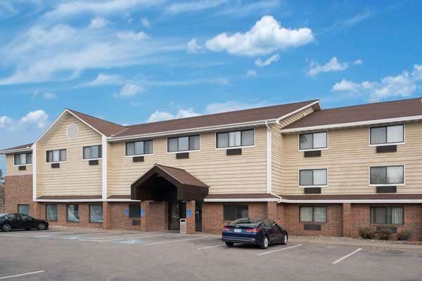 Exterior view - Baymont Inn & Suites Richfield