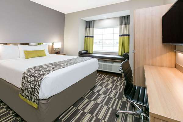  - Microtel Inn & Suites by Wyndham South Lubbock - I-27, Exit 1