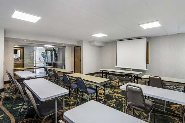  - Best Western Harrisburg North Hotel - I-81, Exit 69