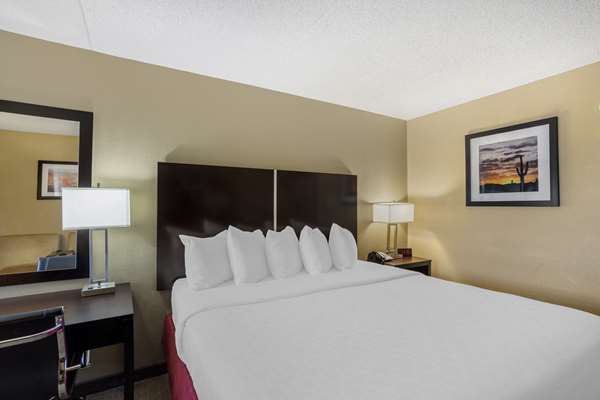  - Best Western Harrisburg North Hotel - I-81, Exit 69