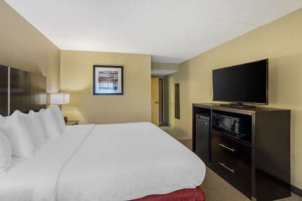  - Best Western Harrisburg North Hotel - I-81, Exit 69