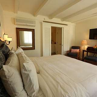  - Pavilion Hotel Avalon