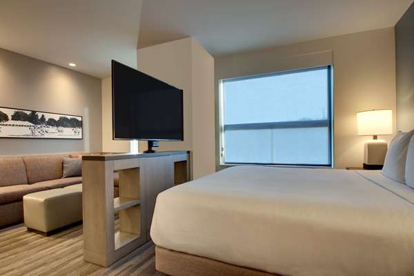 Suite - Hyatt House Hotel Oak Brook