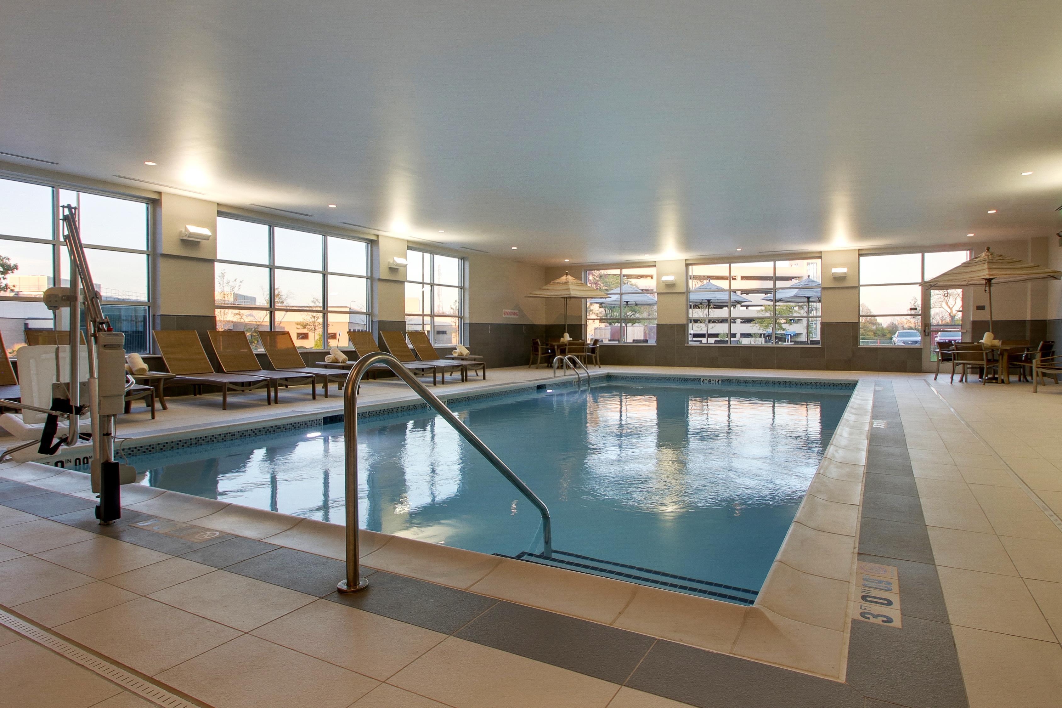 Pool | Hyatt House Chicago Oak Brook